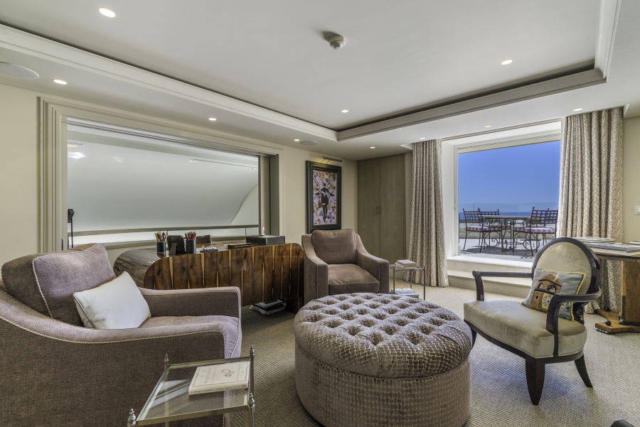 5 Bedroom Property for Sale in Mouille Point Western Cape